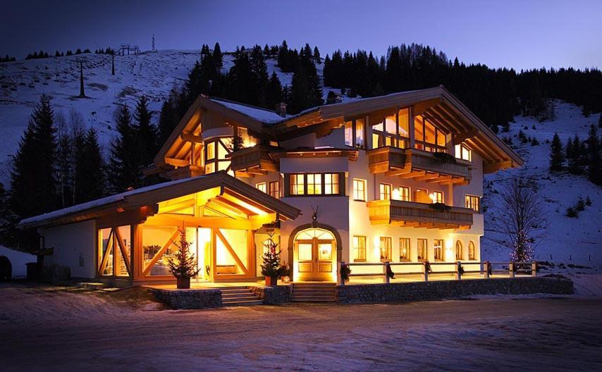 Landhaus Zum Steinbock Hotel Мария Алм ам Щайнернен Мер Екстериор снимка